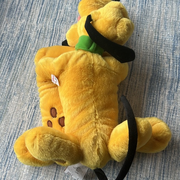Disney Store Genuine Original Authentic Large Pluto Plush 24" Nose - Tip Of Tail - Picture 4 of 4